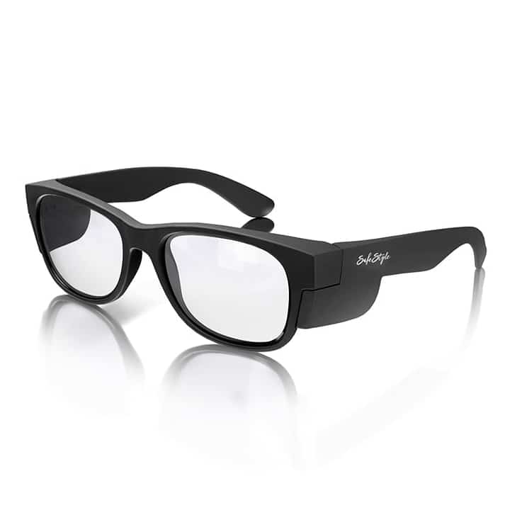 Classics-R-Matte-Black_Clear-UV400-Lens_01-Angle_750px